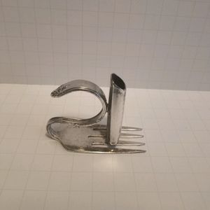 Tudor plate oneida community vntg fork cndl hldr